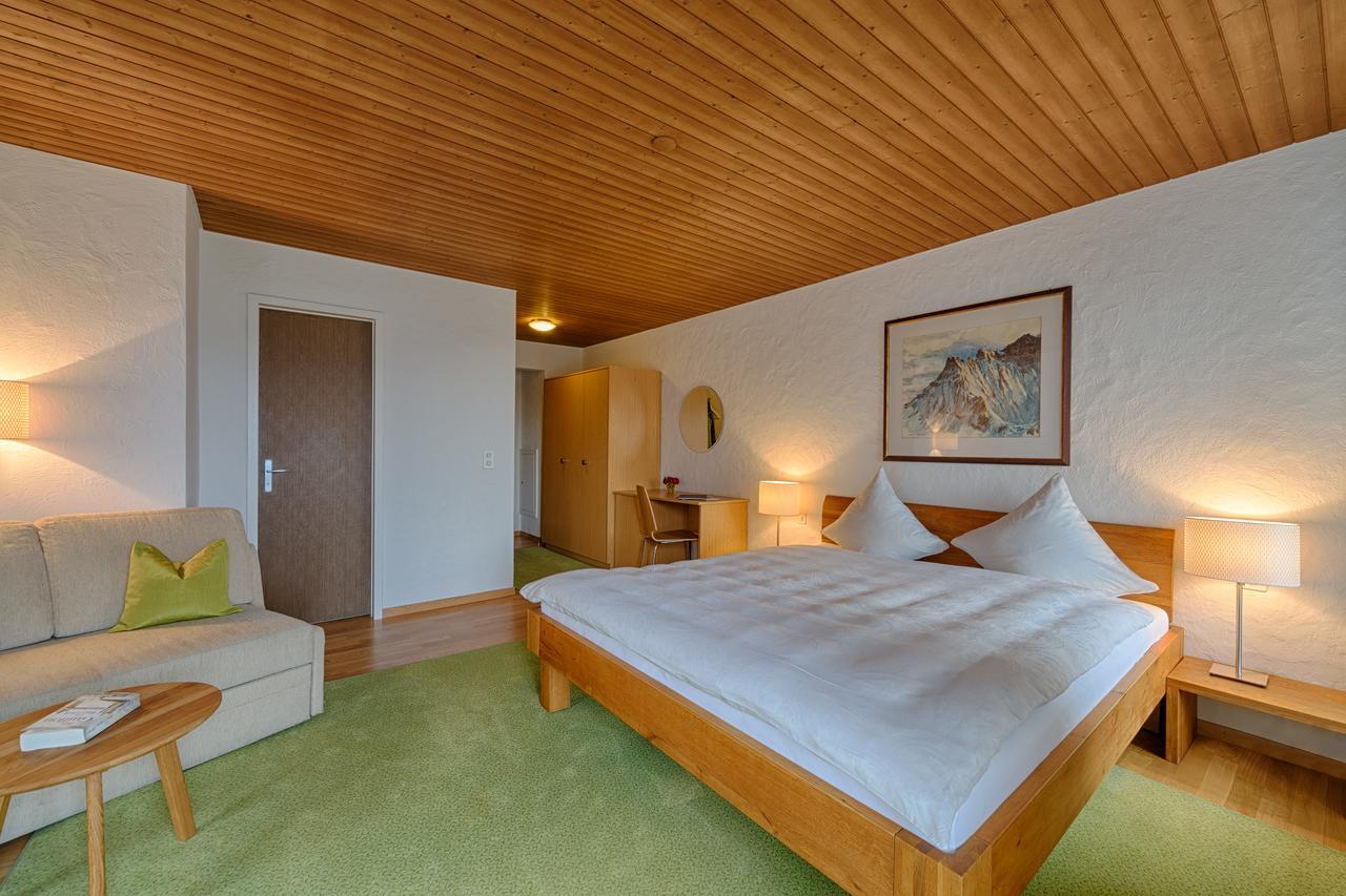 Neuhaus Golf- & Strandhotel 3*