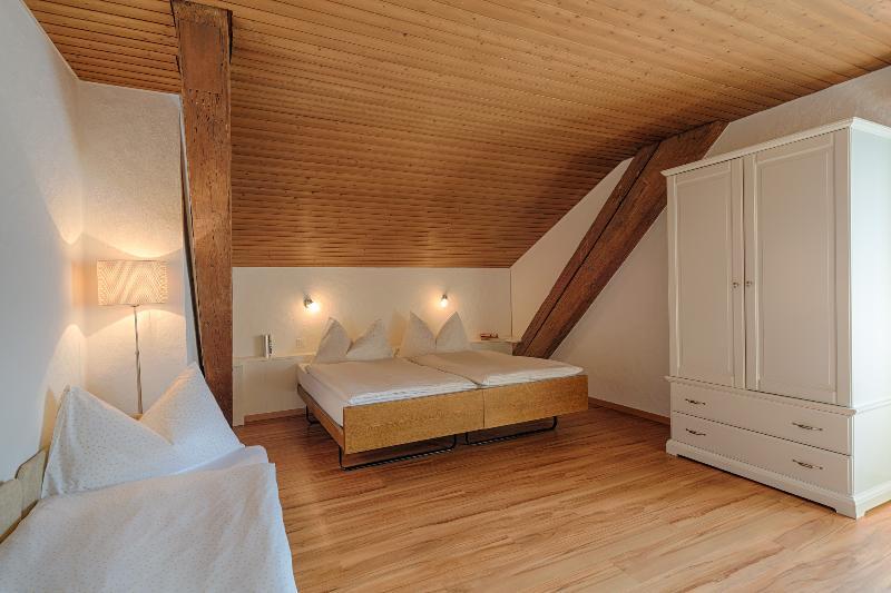Neuhaus Golf- & Strandhotel Hotel 3*